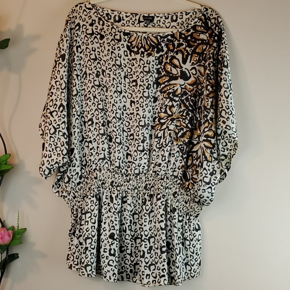 Rafaella leopard top
